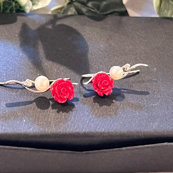 BLING JEWELRY sterling silver floral drop earrings - Picture 4 of 5